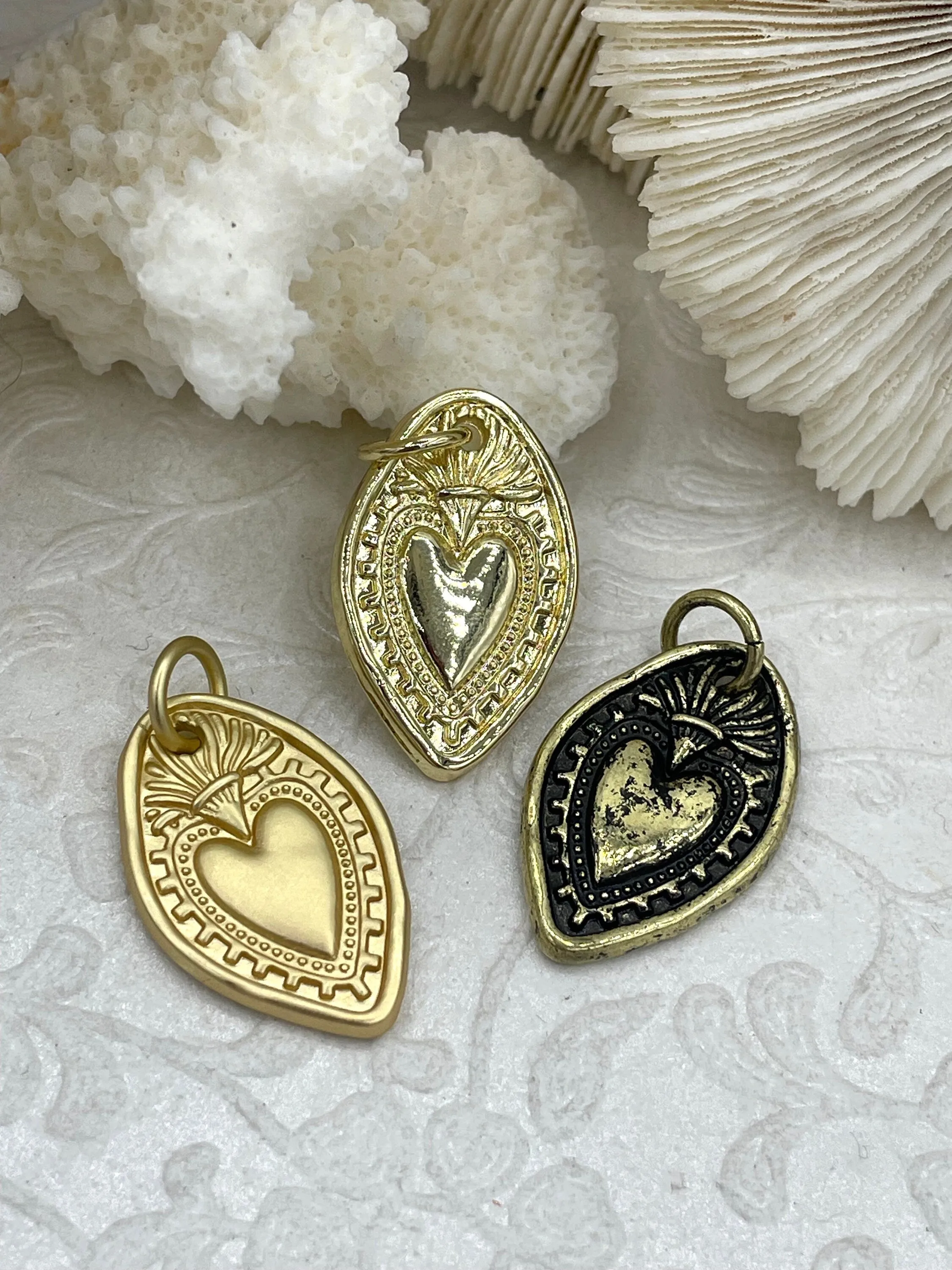 Sacred Heart Pendant, Sacred Heart Charm, Love Charm, Religious Charm 7 finishes, 28mm x 18mm, 2mm thick, Plated Zinc Alloy Heart, Fast Ship